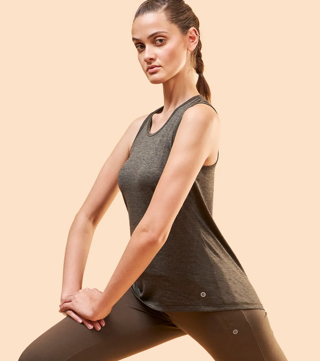 Athleisure- A308
BASIC WORKOUT TANK | DRY FIT RACER TANK WITH REFECTIVE GRAPHIC
RELAXED FIT | REGULAR LENGTH