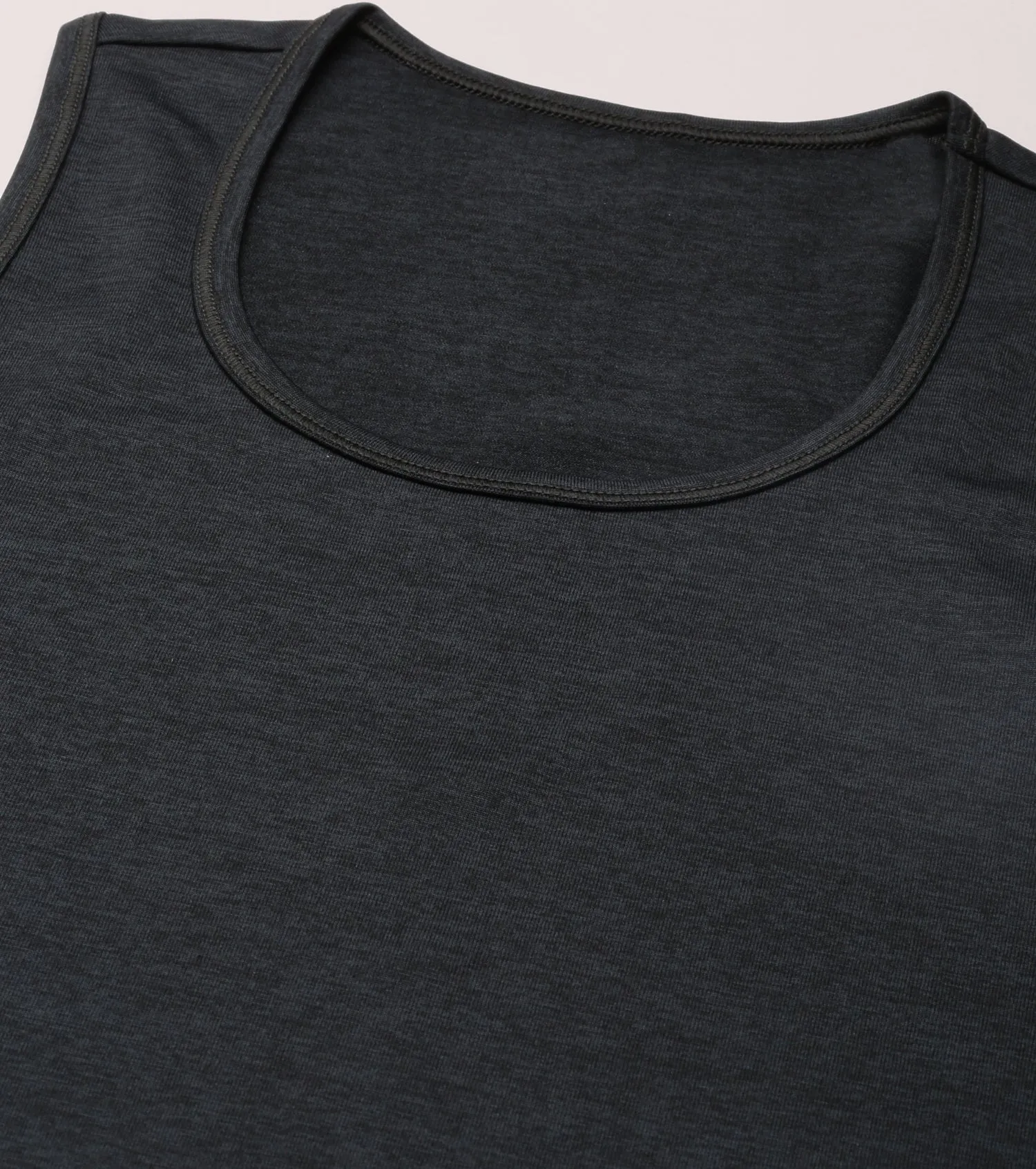 Athleisure- A308
BASIC WORKOUT TANK | DRY FIT RACER TANK WITH REFECTIVE GRAPHIC
RELAXED FIT | REGULAR LENGTH