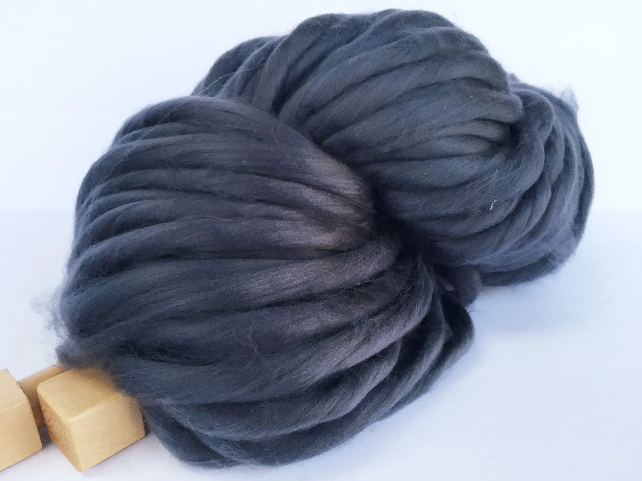 Chunky Knit Yarn. Super Chunky Giant Knit Yarn.