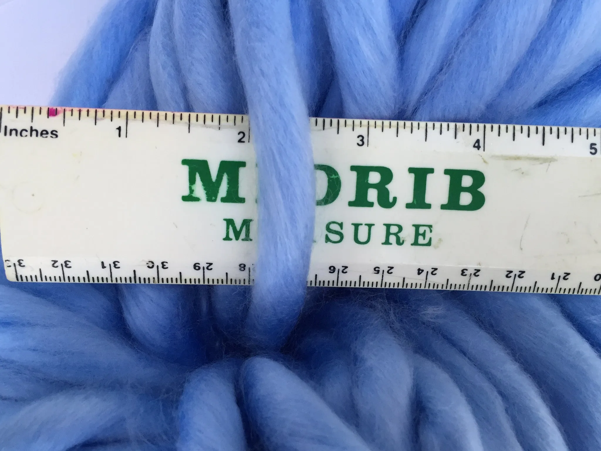Chunky Knit Yarn. Super Chunky Giant Knit Yarn.