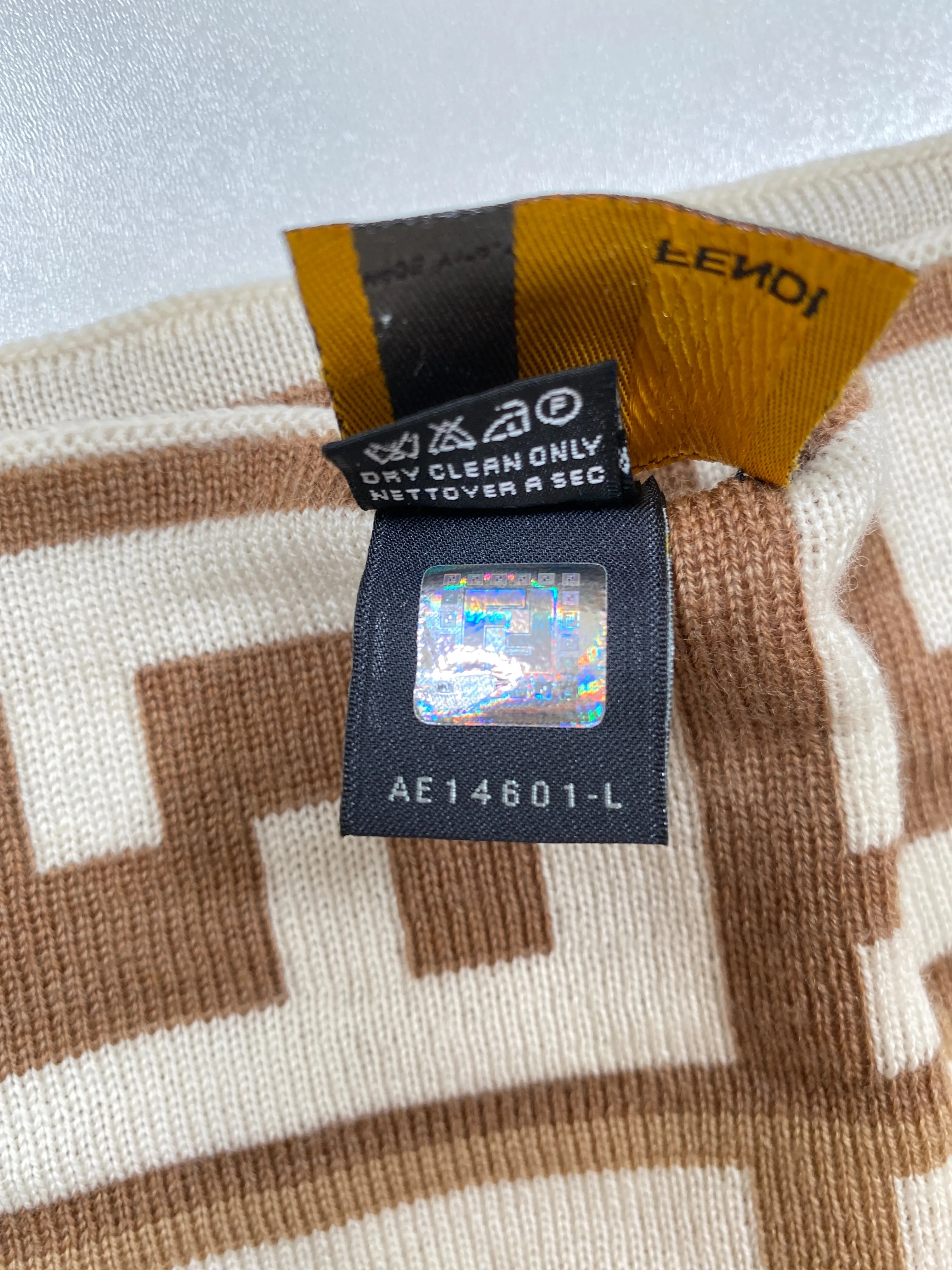 FENDI - FF KNIT SCARF 100% WOOL CREAM BEIGE BROWN - 166 x 25 CM