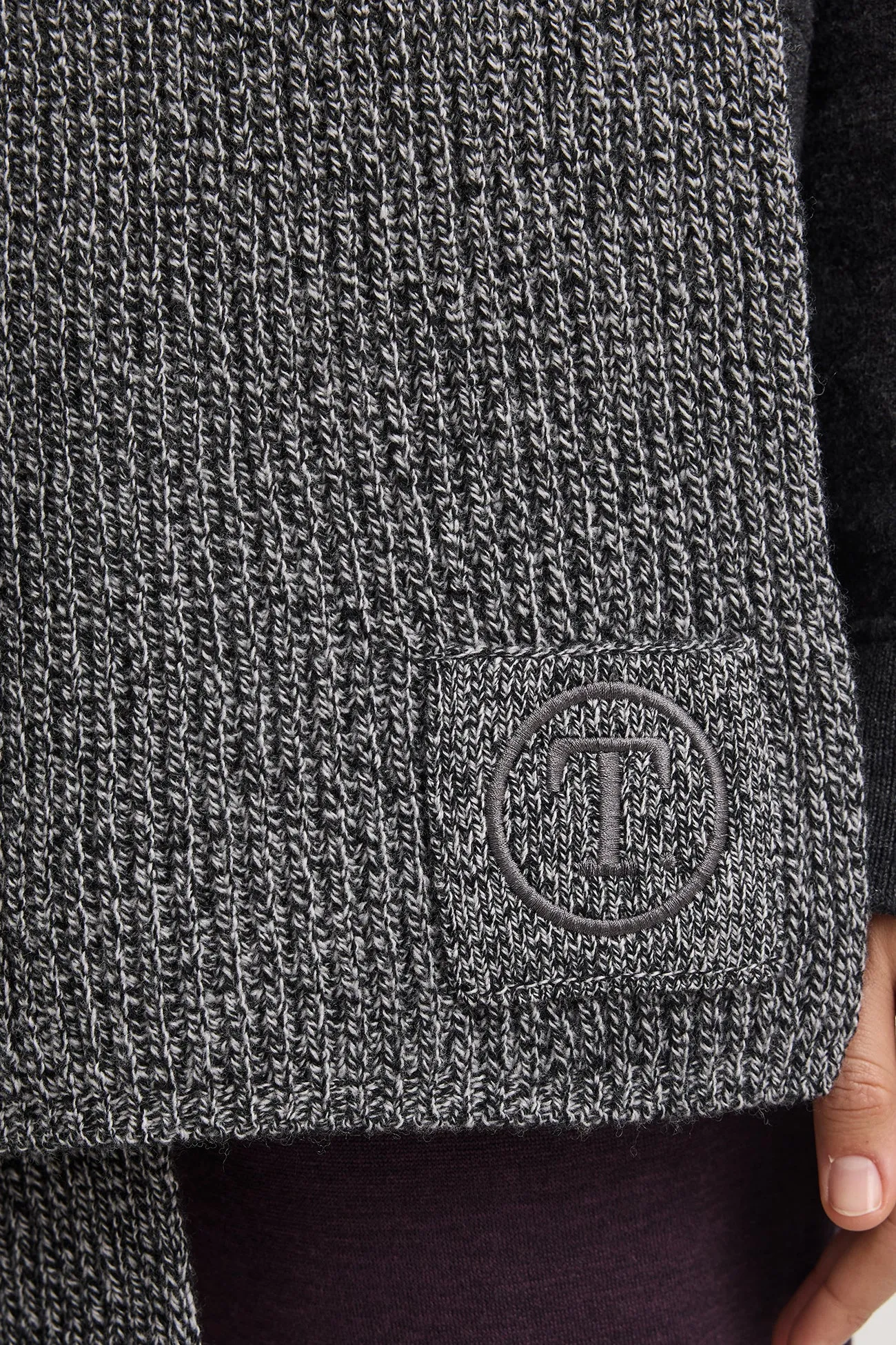 RIB KNIT SCARF
