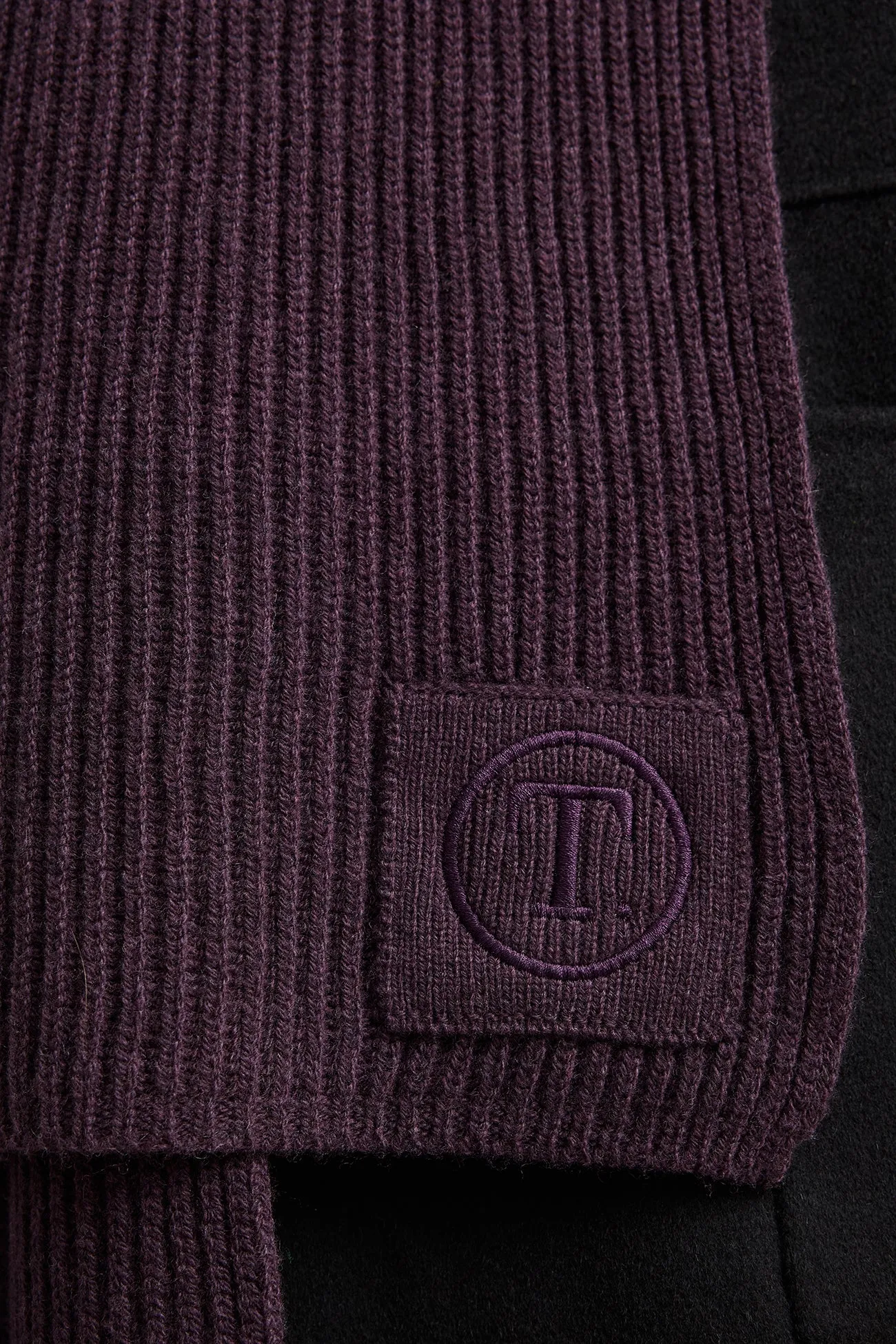 RIB KNIT SCARF